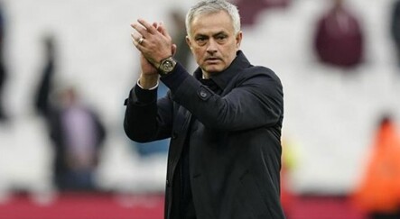 Tottenham, Mourinho ile yollarını ayırdı - spor