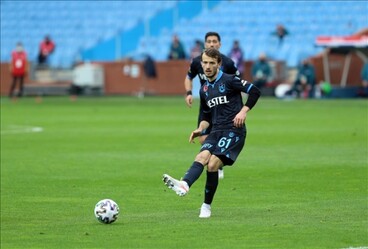 Trabzonspor'da kadro dışı bırakılan Abdulkadir Parmak özür diledi - spor
