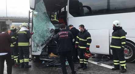 Anadolu Otoyolu'nda iki yolcu otobüsü çarpıştı: 8 yaralı - yasam