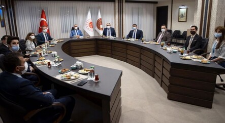 Bakan Gül, sahuru İstanbul Havalimanı'nda yaptı - politika