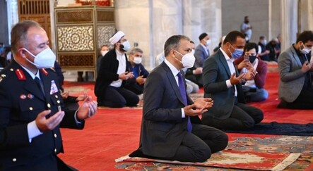 Fatih Sultan Mehmet için Fatih Camii’nde mevlit okutuldu - kultur-sanat