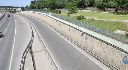 Gürültü bariyeri işlevi görüyordu: Sökümleri devam ediyor - ekonomi