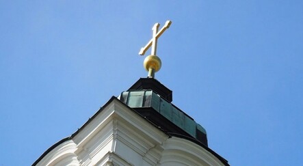 Kanada'da kilise okulunun bahçesinde 215 çocuk cesedi bulundu - dunya
