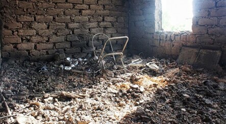 Kırgızistan-Tacikistan sınırındaki çatışmada ateş altında kalan Kırgız köyleri görüntülendi - dunya