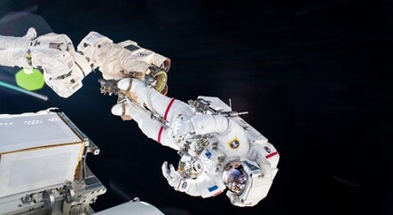 Astronotlar uzay yürüyüşüne çıktı - dunya
