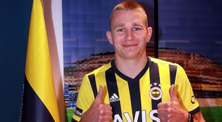 Attila Szalai'ye İtalyan kancası - dunya