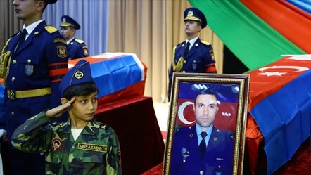 Azerbaycan, Karabağ'daki savaşta 2900 şehit verdi - dunya