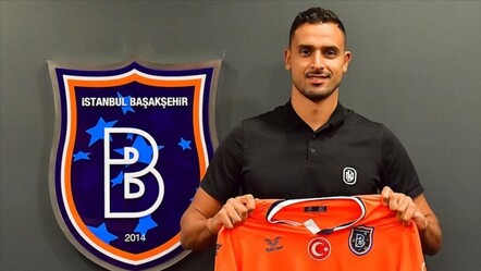 Başakşehir, Nacer Chadli ile olan sözleşmesini 2 yıllığına uzattı - spor
