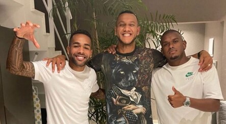 Beşiktaş'ın gündemindeki Alex Teixeira'dan 'Kartal' pozu - spor