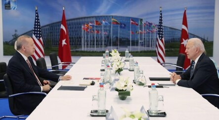 Erdoğan-Biden görüşmesinde dikkat çeken kitap - gundem