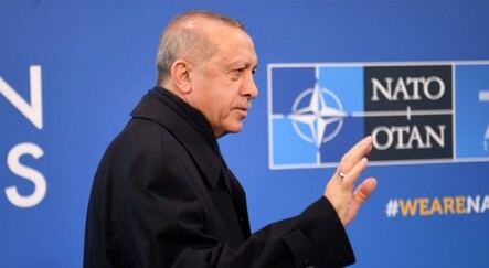 NATO'da 4 liderle  baş başa görüşme - dunya