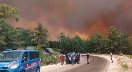 Antalya Manavgat'ta yangın: Yerleşim yerlerine sıçradı - yasam