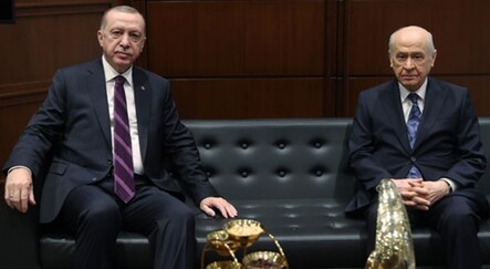 Bahçeli'den Erdoğan'a 'çınar fidanı' - politika