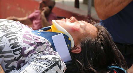 Düşen kulaklığını almak isterken ölümden döndü - yasam