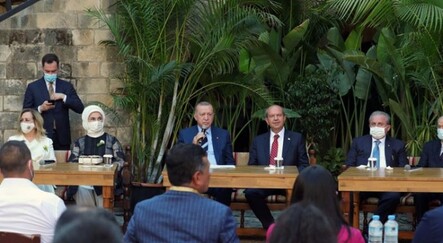Erdoğan'dan Kıbrıs'ta KKTC'li gençlerle bir araya geldi - politika