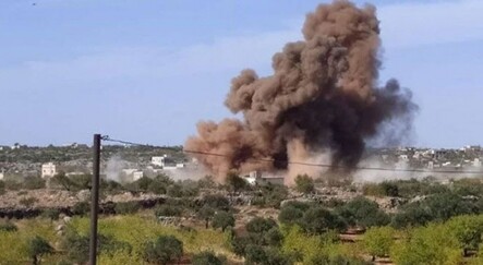 Esad rejimi İdlib'i vurdu: 2'si çocuk 6 ölü - dunya