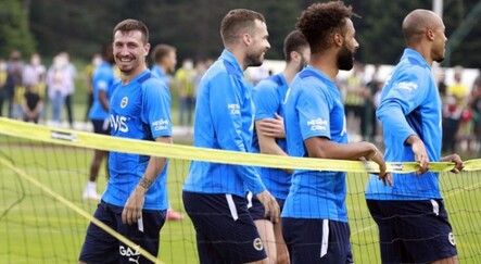 Fenerbahçe antrenmanlarını sürdürüyor - spor