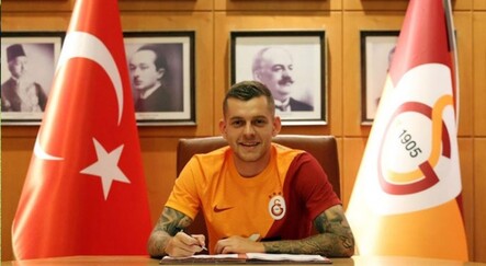 Galatasaray'da Cicaldau imzayı attı - spor