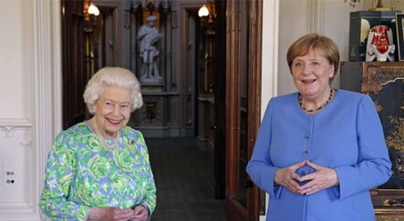 Merkel, son kez İngiltere Kraliçesi ile görüştü - dunya