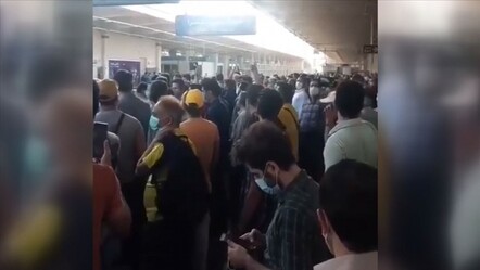 Tahran metrosundaki elektrik kesintisi protestolara yol açtı - gundem