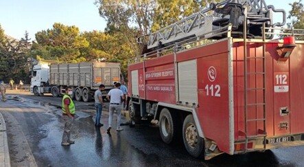 Yangın bölgesinde kaza! İtfaiye aracı tıra çarptı - yasam