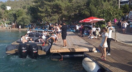Yangın oteli sardı, müşteriler deniz yoluyla tahliye ediliyor - gundem