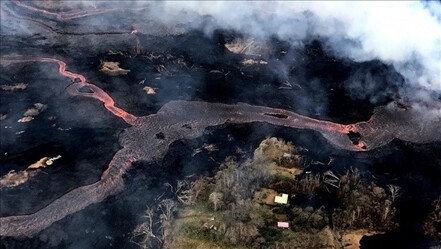 ABD alarmda! Yanardağda bir gecede 140'tan fazla deprem oldu - dunya