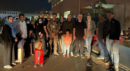 Afganistan'da mahsur kalan İrem hemşire Türk askerlerinin himayesi altında - gundem