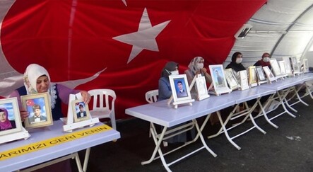 HDP önündeki ailelerin evlat nöbeti 712’nci gününde - gundem