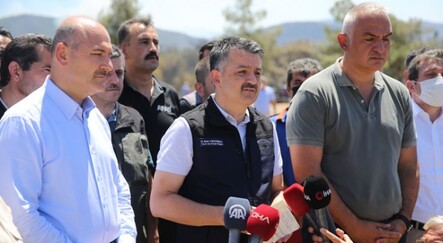 Hem yangınla hem yalanla boğuşuyoruz - gundem