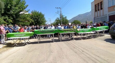 Kazada bir aile yok oldu! Yan yana defnedildiler - yasam
