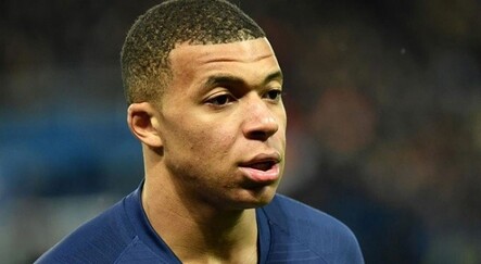PSG Mbappe için verilen rekor teklifi reddetti - spor