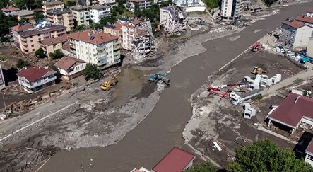 Sel felaketinin bilançosu ağırlaşıyor: Ölü sayısı 77'e çıktı - gundem