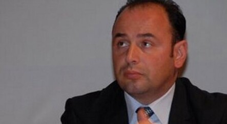 Yunan’dan İşkeçeli soydaşa skandal ceza - dunya