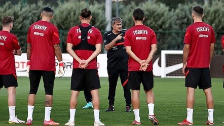A Millililerimiz Cebelitarık maçı hazırlıklarına başladı - spor