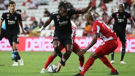 Beşiktaş Antalyaspor'u 3-2'lik skorla mağlup etti - spor
