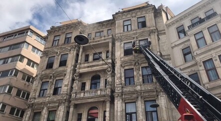 Beyoğlu'nda tarihi otelde yangın - dunya