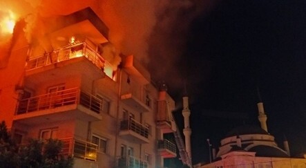 Öfkeli koca dehşeti! Eşi ve çocuklarının yaşadığı evi ateşe verdi - yasam
