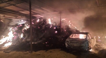 Samanlıkta başlayan yangın ev ve otomobili kül etti! Korku dolu anlar yaşandı - gundem