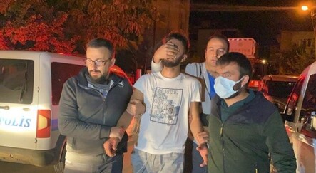 Sinir krizi geçirdi, eşyaları kırıp evi ateşe verdi - dunya