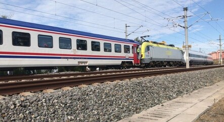 Tuzla'da YHT ile başka bir tren kafa kafaya çarpıştı - gundem