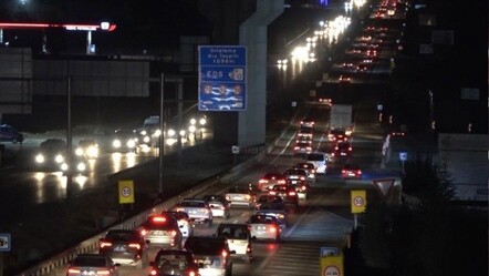 43 ilin geçiş noktasında hafta sonu trafik çilesi - gundem
