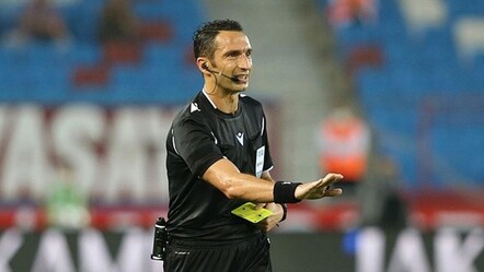Azerbaycan-İrlanda Cumhuriyeti maçının VAR'ı Abdulkadir Bitigen oldu - spor