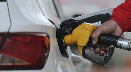 Benzine 44 kuruşluk zam geliyor - ekonomi