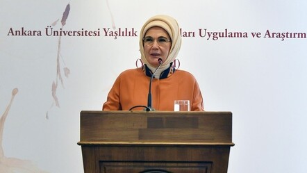 Emine Erdoğan: Bugün dünyada yaşlılar giderek yalnızlaşıyor - gundem