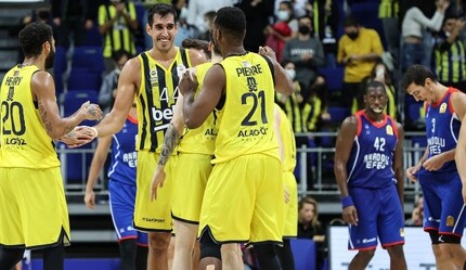 Fener apolet söktü! Anadolu Efes'e 22 sayı fark - spor