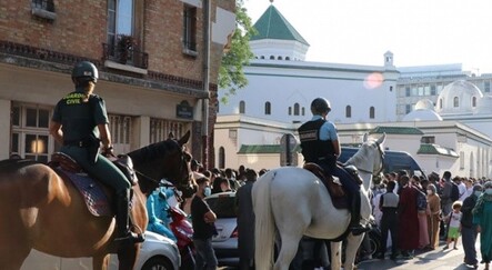 Fransa’da İslam karşıtlığı büyüyor! 7 cami ve dernek daha kapatılacak - dunya