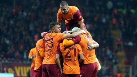 Galatasaray Gaziantepspor’u 2-0 mağlup etti: Aslan zirve yarışında ‘Ben de varım’ dedi - spor