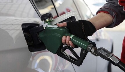 İstasyonların pompa oyunu: Zam öncesi satmıyor, indirimi geç yansıtıyor - ekonomi