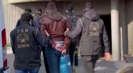 İzmir merkezli FETÖ operasyonu: Çok sayıda gözaltı ve tutuklama var - gundem